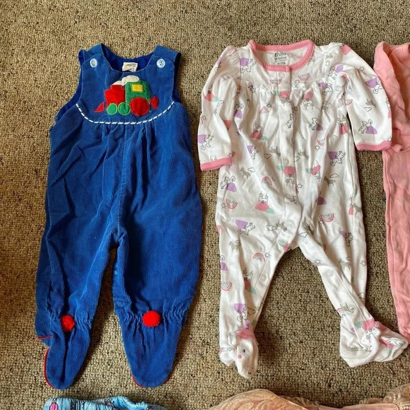 6 Pieces Bundle Baby Girl Clothes size 0-12M - Picture 3 of 3